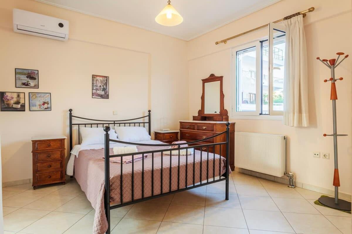 Spacious Urban Haven-Family Home, Perfect Location Kalamata Extérieur photo
